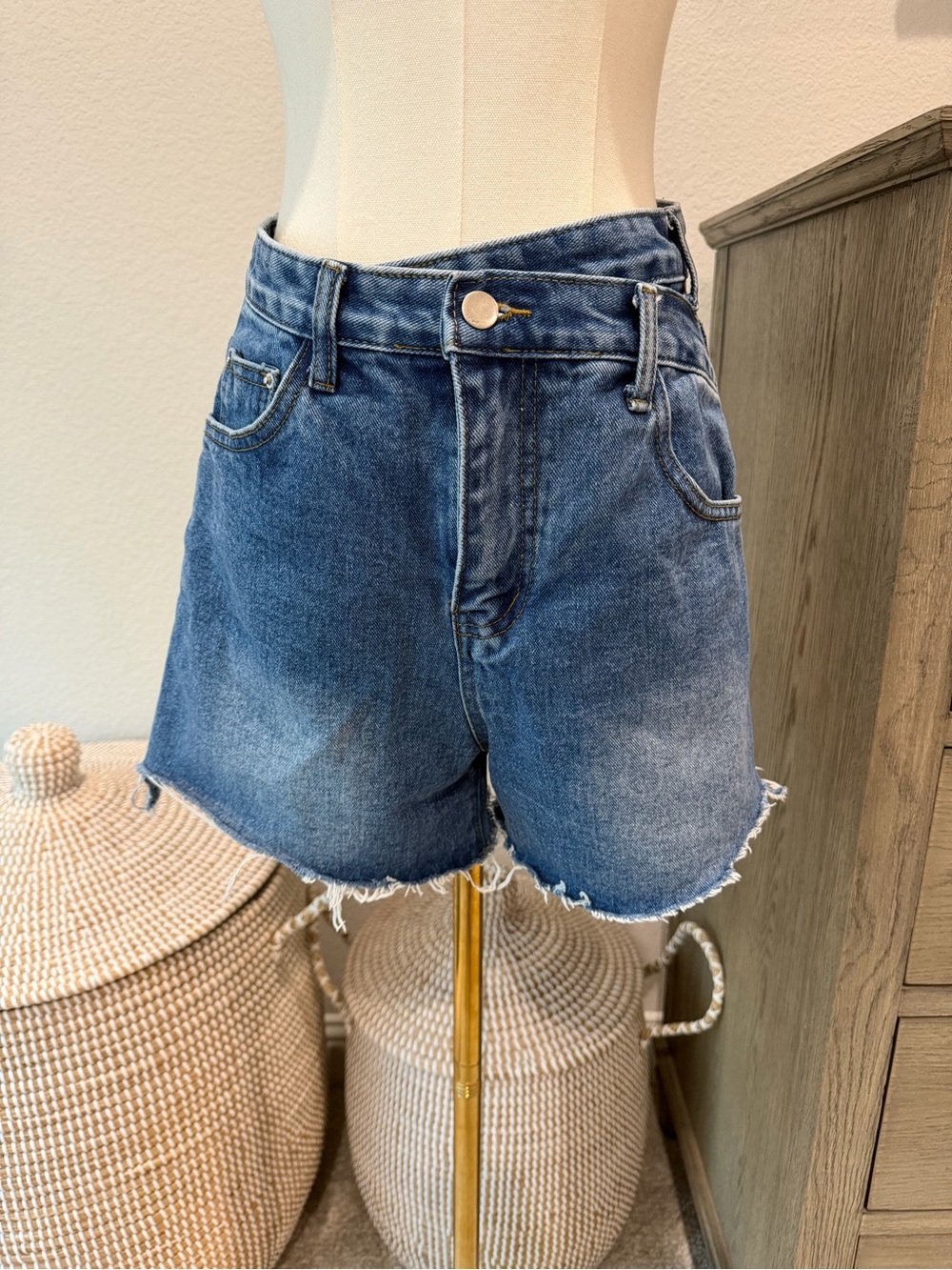 FSY made in Korea Women's Asymmetric jean shorts